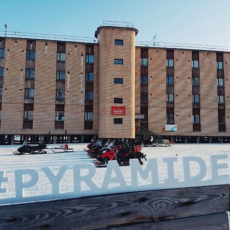 Hotel Pyramiden Bagian luar foto